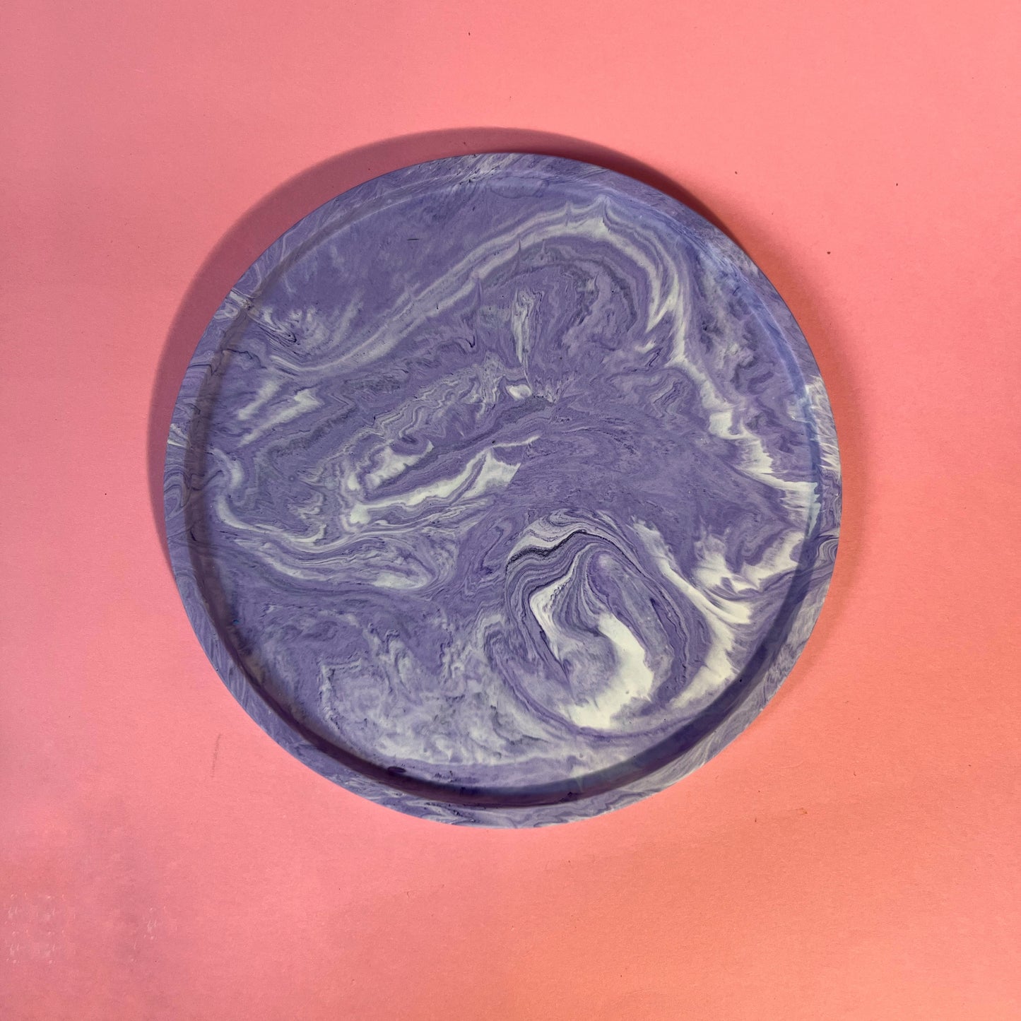 Plateau jesmonite mauve