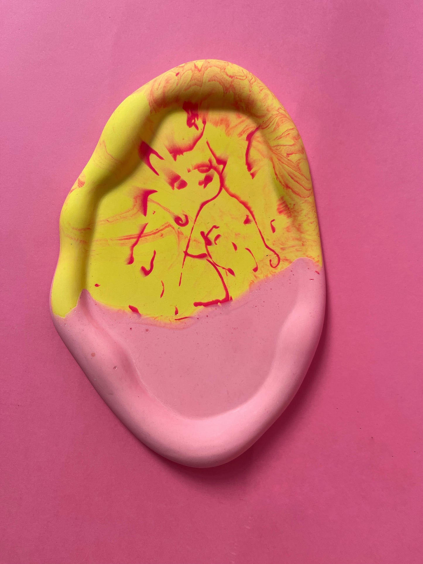Plateau jaune rose fluo