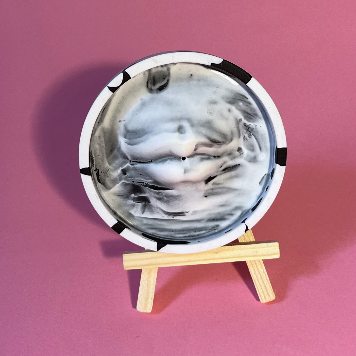 Porte encens bouche noir et blanc