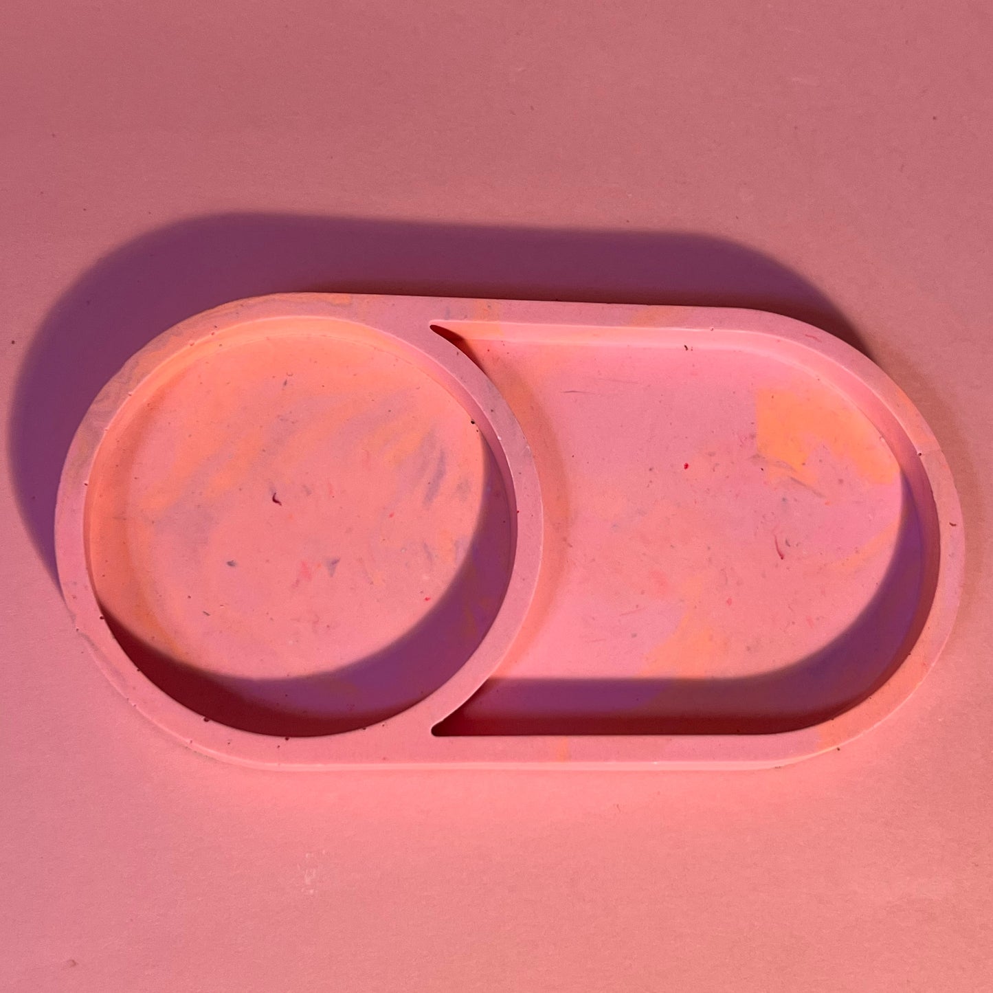Plateau jesmonite rose orange