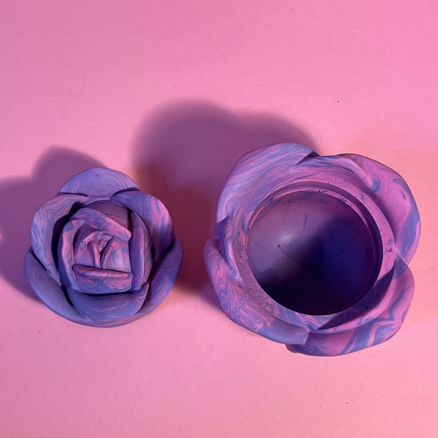 Boite fleur mauve rose