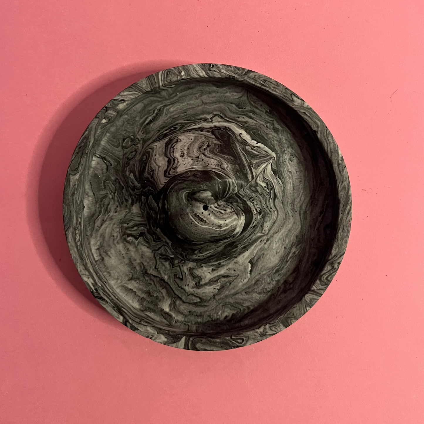 Porte encens bouche gris marbré