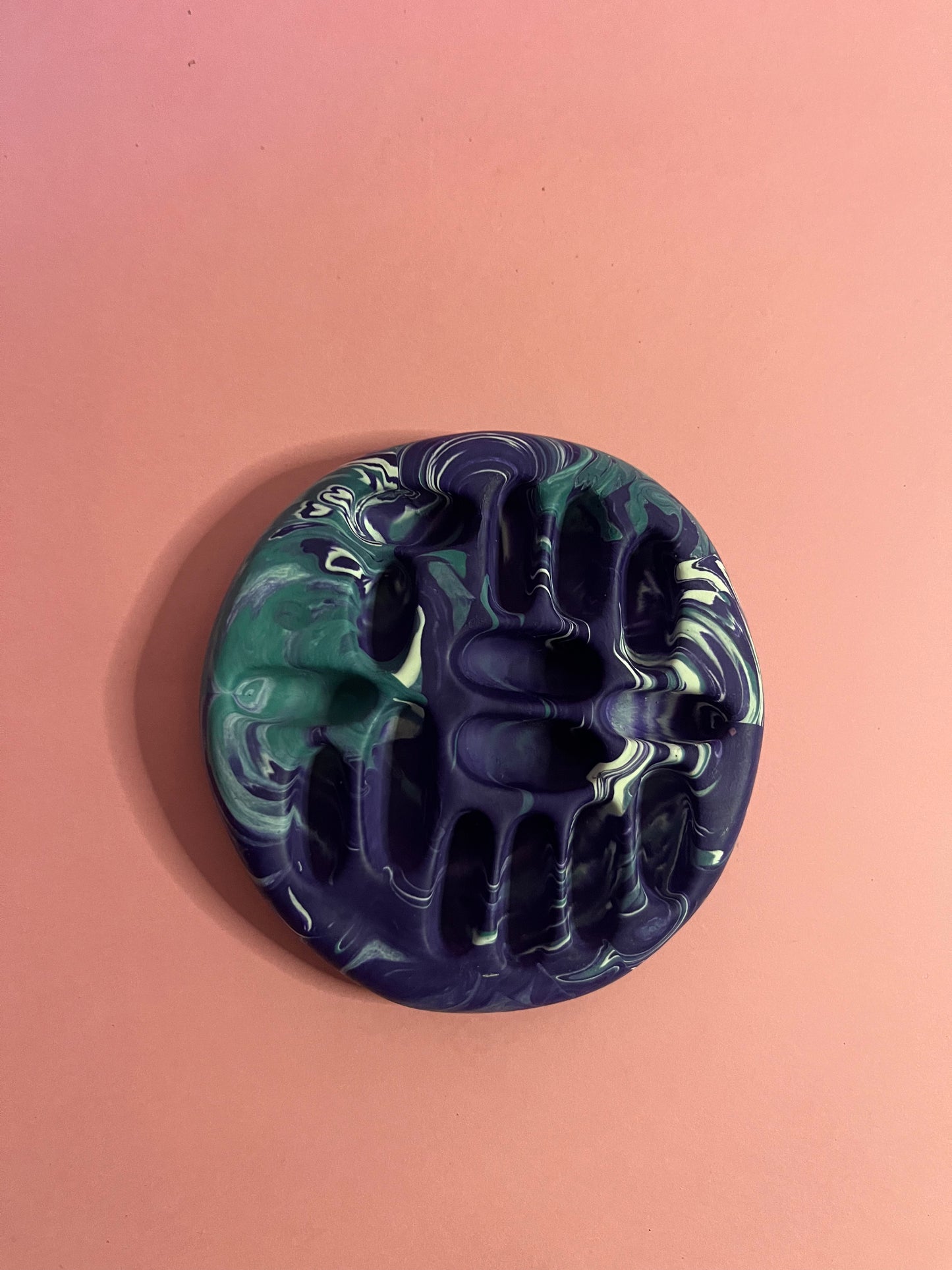 Porte bague mauve vert
