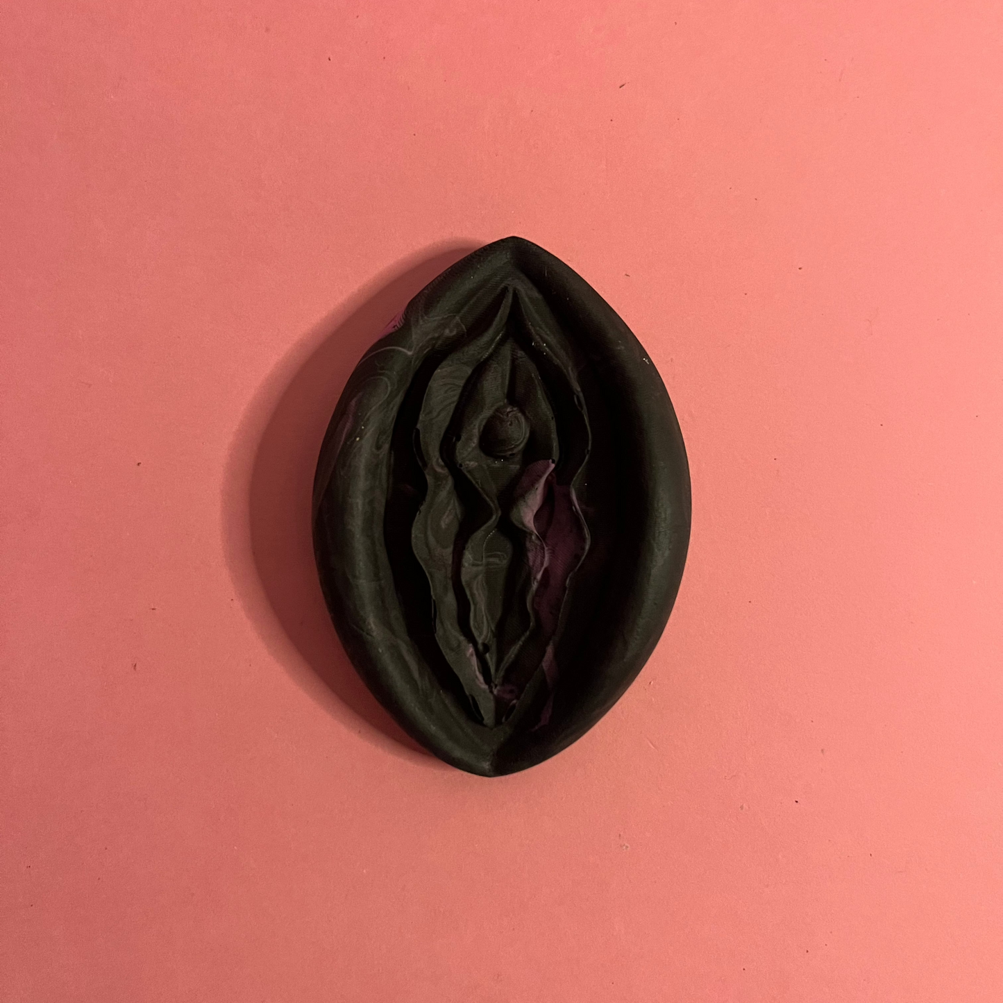 Aimant foufoune noir et rose
