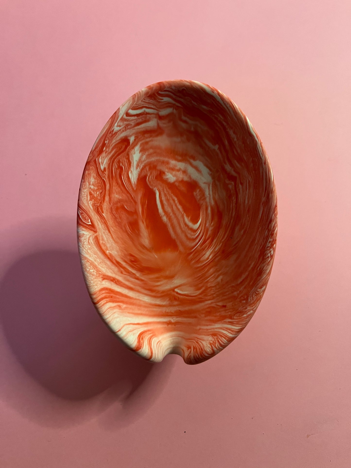 Porte savon rouge marbré