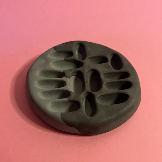 Porte bague gris noir