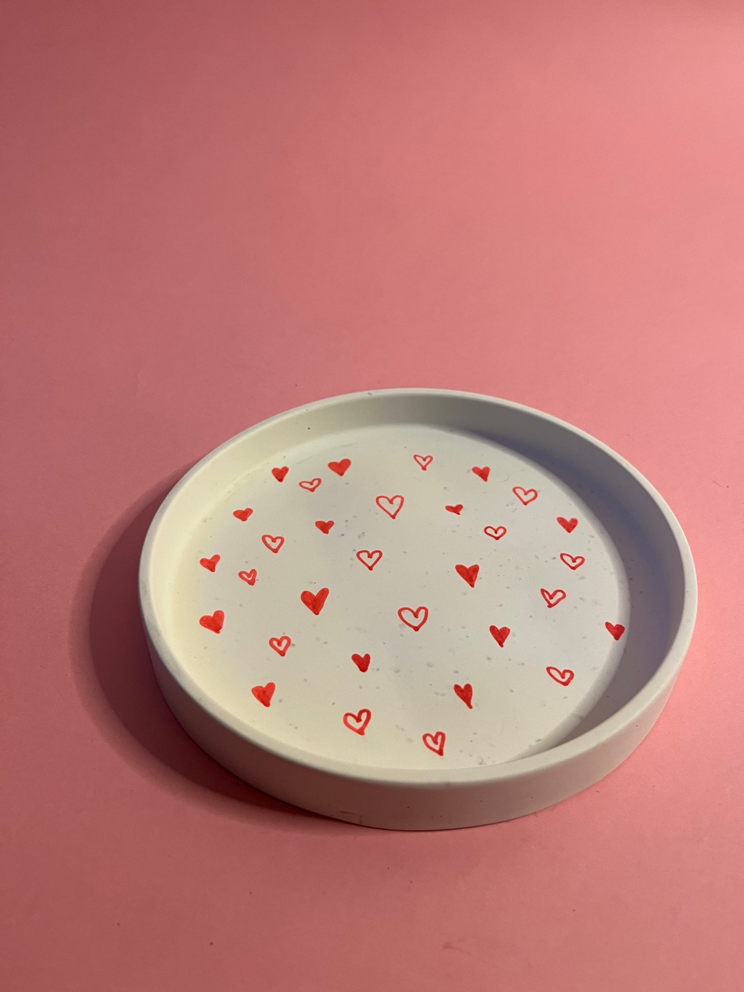 Plateau rond blanc coeur